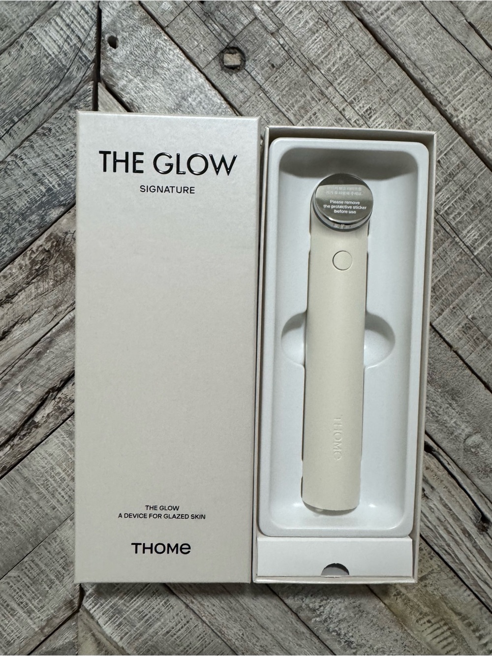 NIB Thome, The Glow Signature Dual-Frequency Ultrasound Skincare Device, White